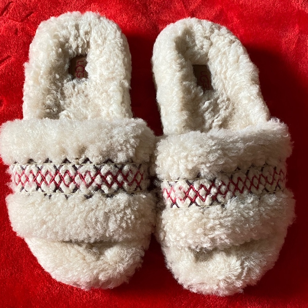 UGG Cream Slippers with Red Pattern